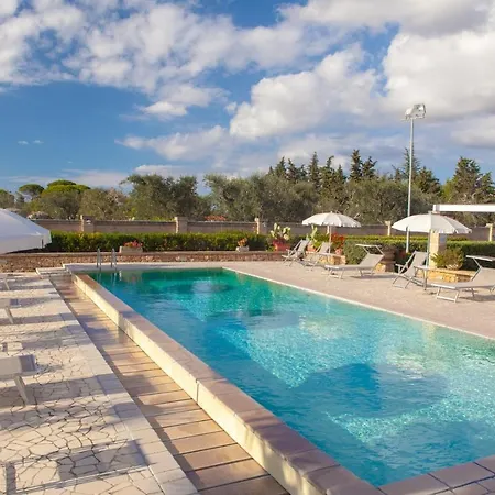 فندق مبيت وإفطار Lucamaria 3*